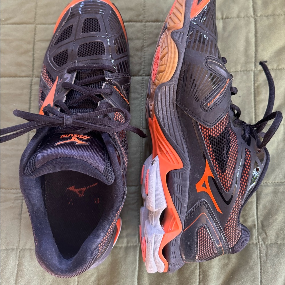 Mizuno Women’s Volleyball Shoe size 10 👟👟